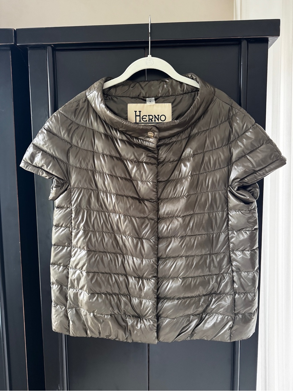 Herno Metallic Olive Short-Sleeve Quilted Puffer Top